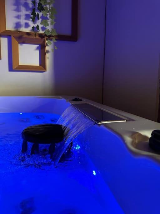 Relax Nella Jacuzzi In Toscana Colle Val D'Elsa Exteriér fotografie